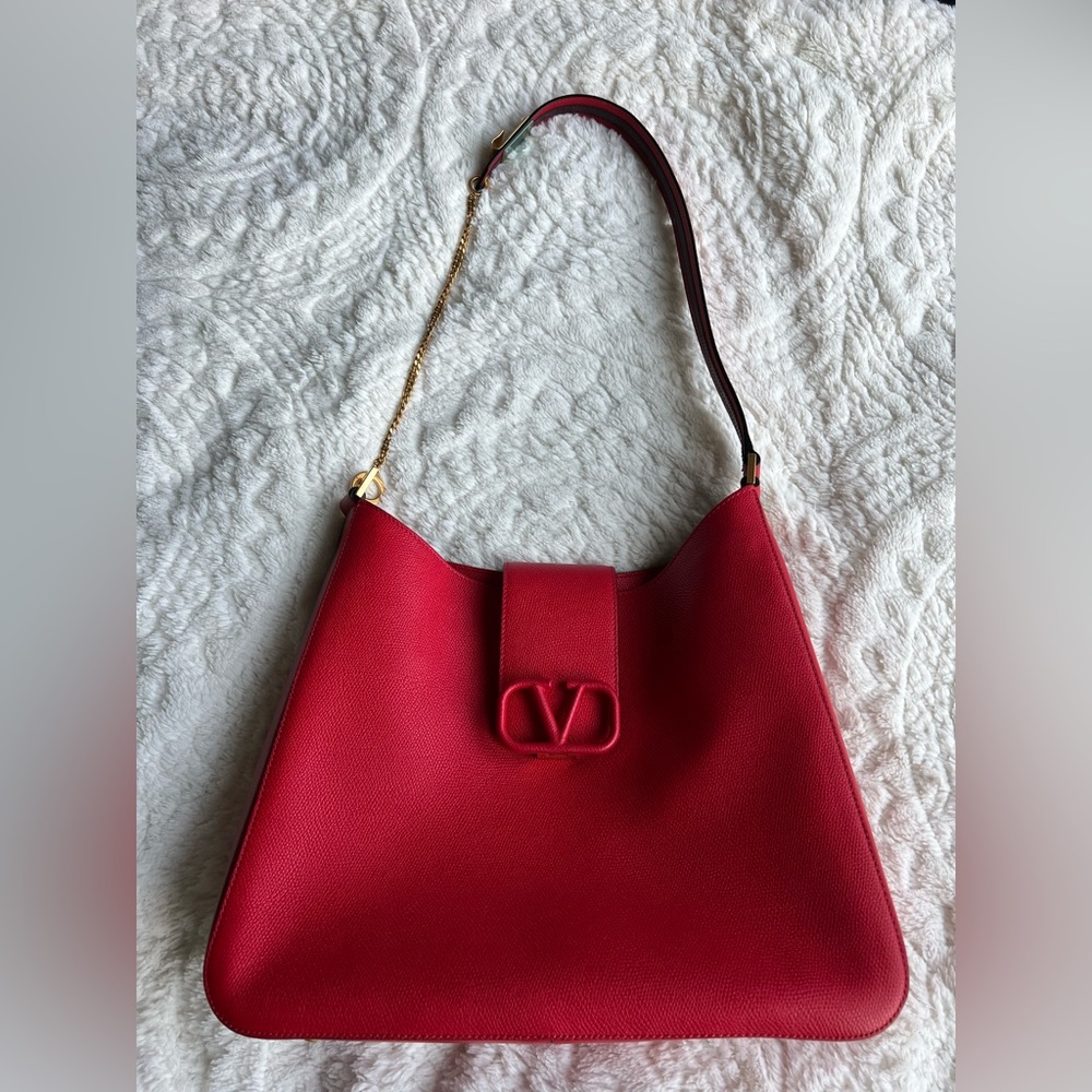 Valentino Logo Clasp Shoulder Bag Rose Red